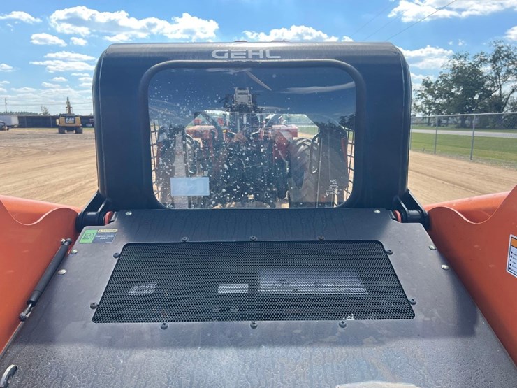 2019-gehl-rt105-image-21