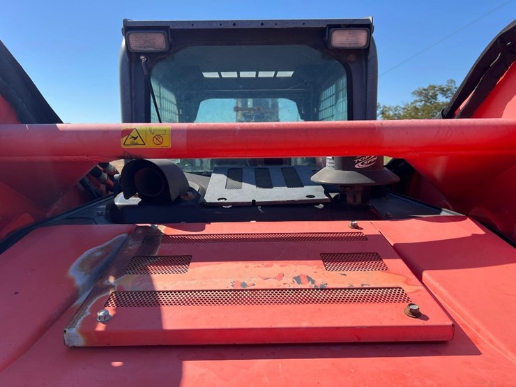 2017-kubota-svl95-2s-image-22