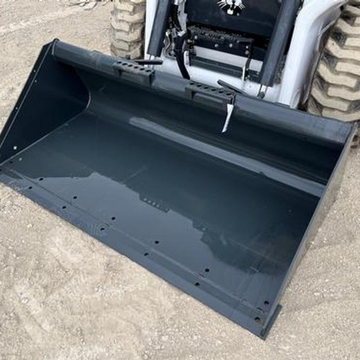 Bobcat 68" Standard Duty Skid Steer Bucket
