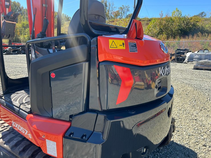 2023-kubota-kx057-5-image-14