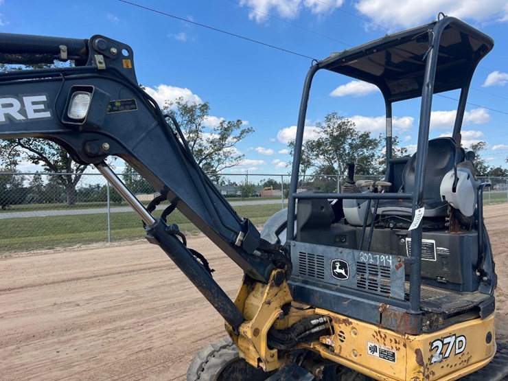 deere-27d-image-22