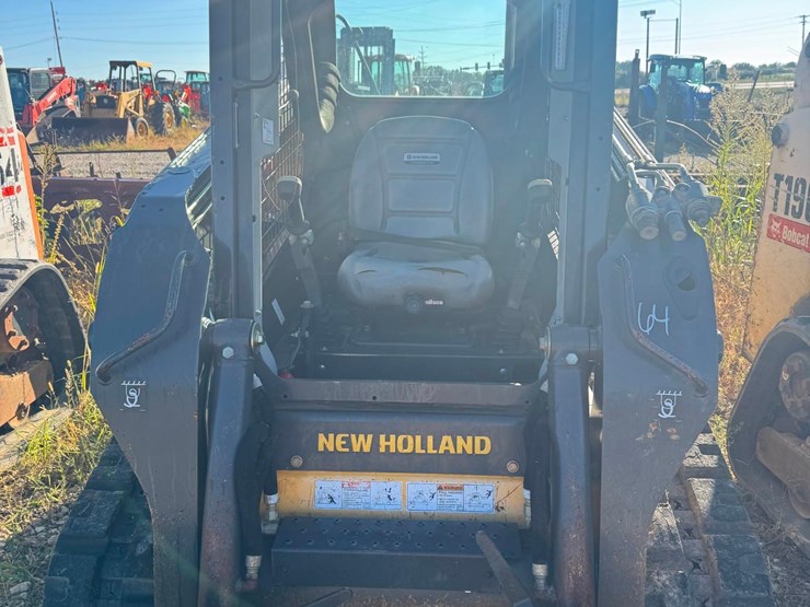 2018-new-holland-c227-image-2