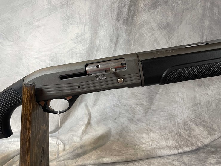 #2016-•-hatfield-12-ga.-semi-auto-shotgun,-sn:-12a22-003877-image-5