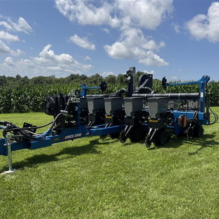 2020 KINZE 3505