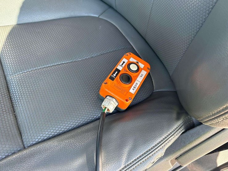 2013-ford-f450-image-18