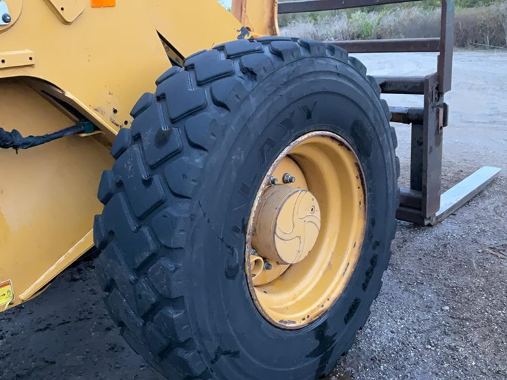 2014-caterpillar-914k-image-67