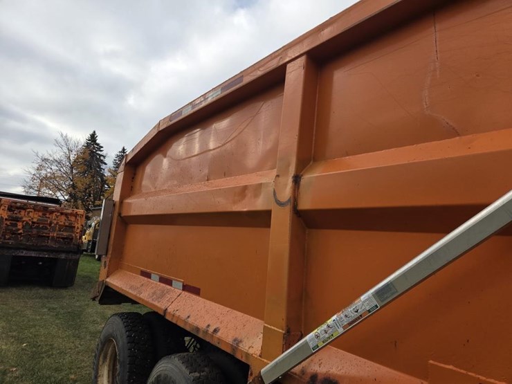 #2291-•-2003-western-star-quad-axle-dump-truck-image-28