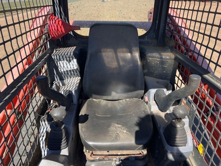 2017-kubota-svl75-2-image-26