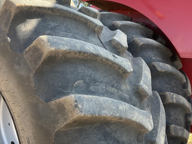 2011-case-ih-steiger-600-hd-image-39