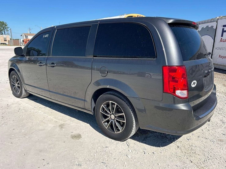 2018-dodge-grand-caravan-se-image-4