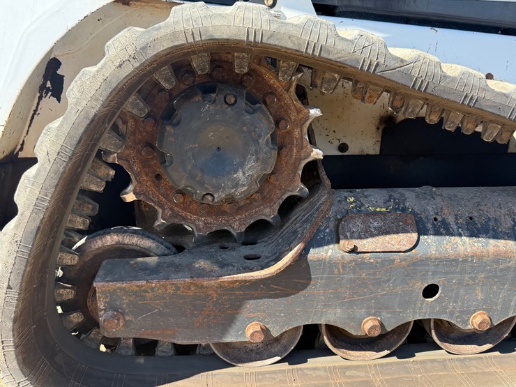 2017-bobcat-t550-image-11