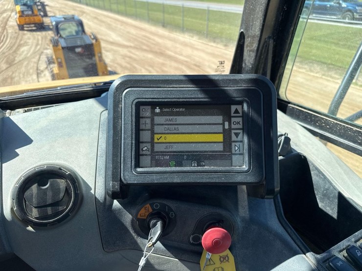 2019-caterpillar-740-gc-image-29