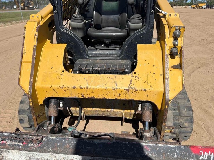2019-caterpillar-259d-image-17
