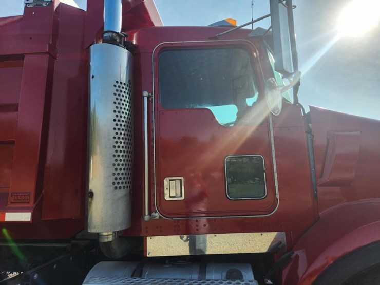 kenworth-t800-image-24