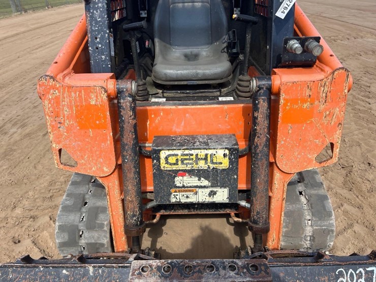 2019-gehl-rt105-image-17