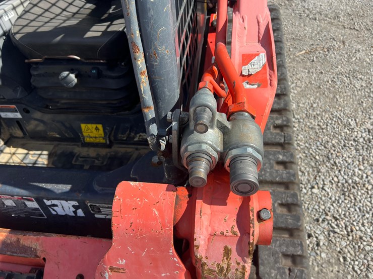 2021-kubota-svl75-2-image-12