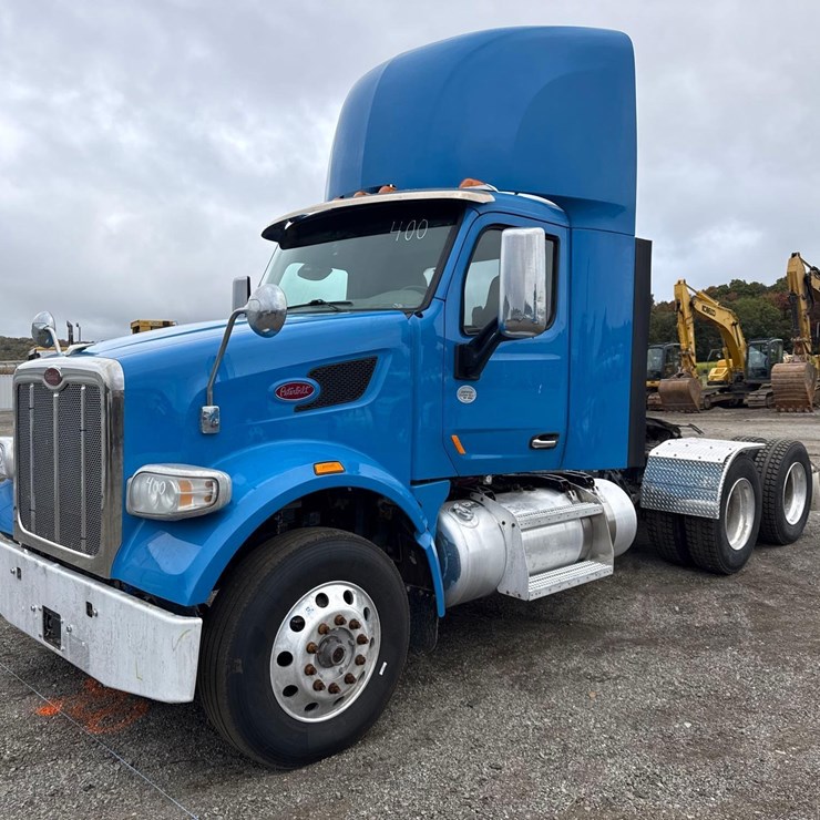 2018 PETERBILT 567