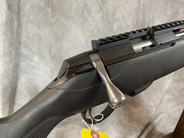 #2077-•-tikka-t1x-sr-17-hmr-bolt-action-rifle,-sn:-am3909-image-20