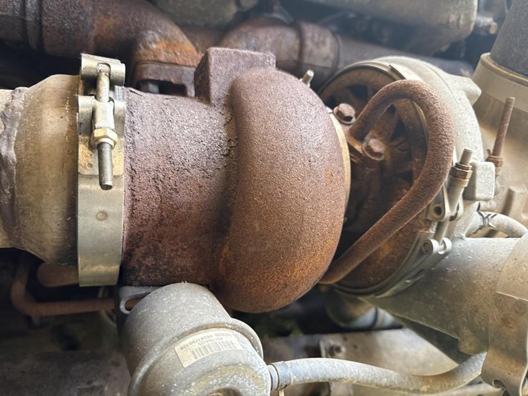 2001-caterpillar-c12-image-22