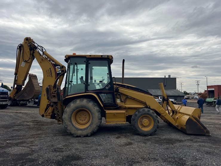 2001-caterpillar-420d-image-5