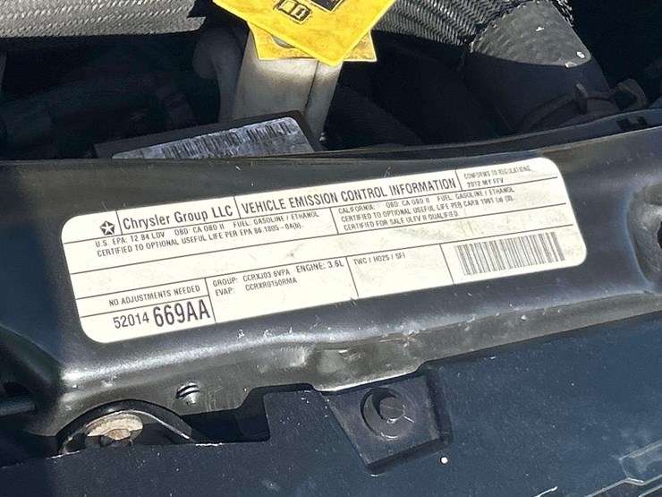 2012-dodge-grand-caravan-sxt-image-10