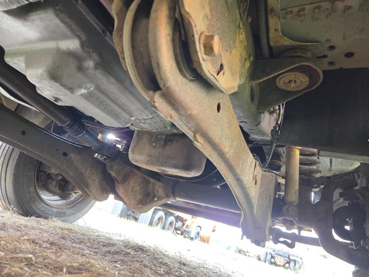 2005-ford-f550-xl-image-46