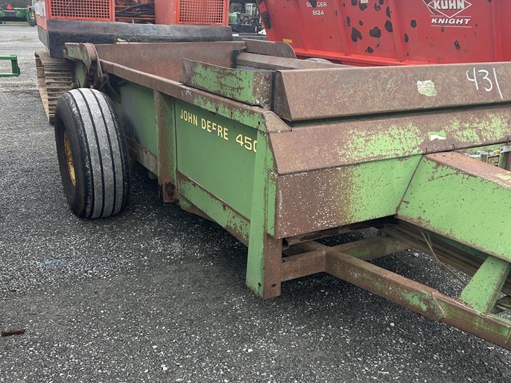 john-deere-450-image-3
