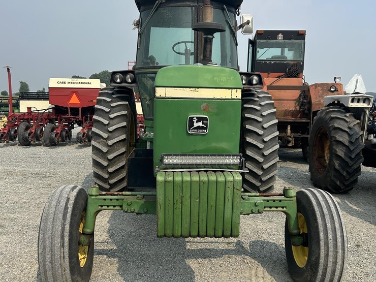 1979-john-deere-4240-image-3