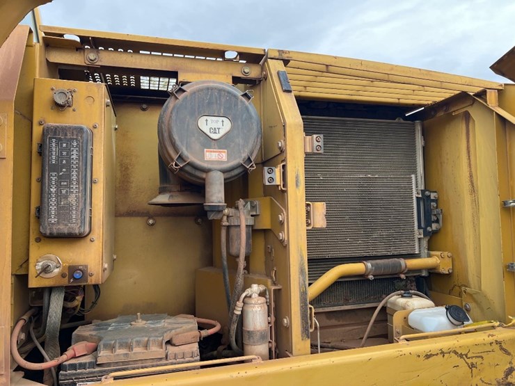 2000-caterpillar-320c-image-31