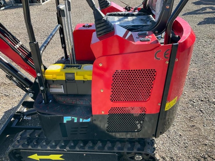 #1202-•-unused-future-ft15-mini-excavator-image-16