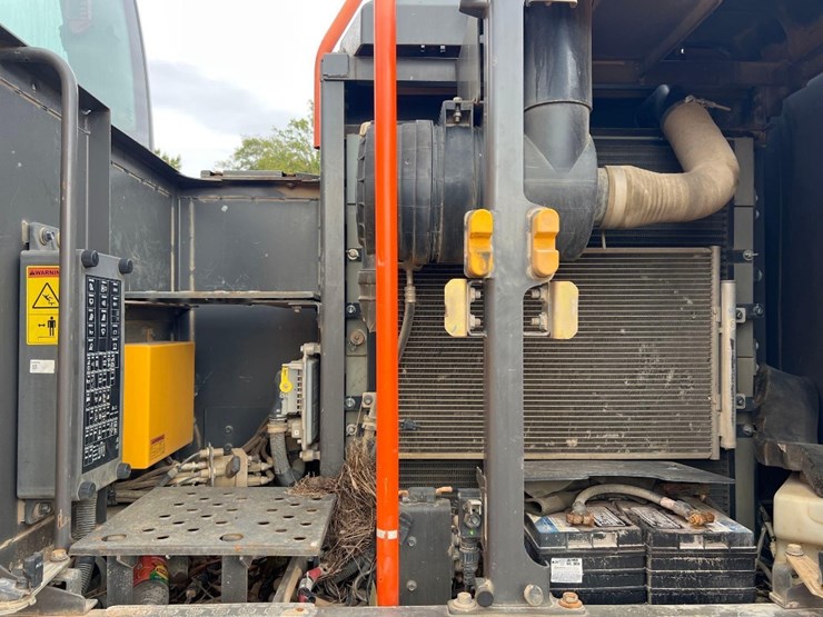 2017-volvo-ec160el-image-31