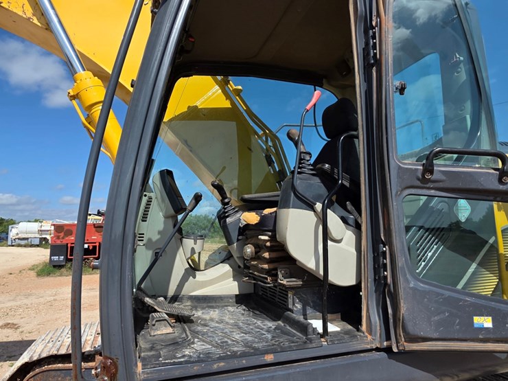 kobelco-sk210-lc-image-15