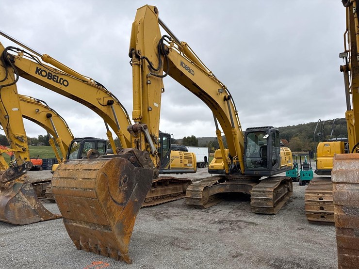 2015-kobelco-sk350-lc-9-image-1