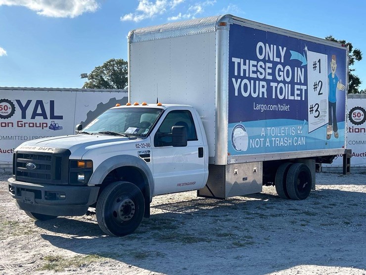 2010-ford-f450-image-1