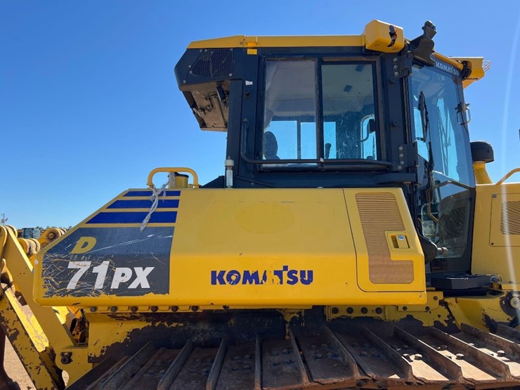 2021-komatsu-d71px-24-image-24
