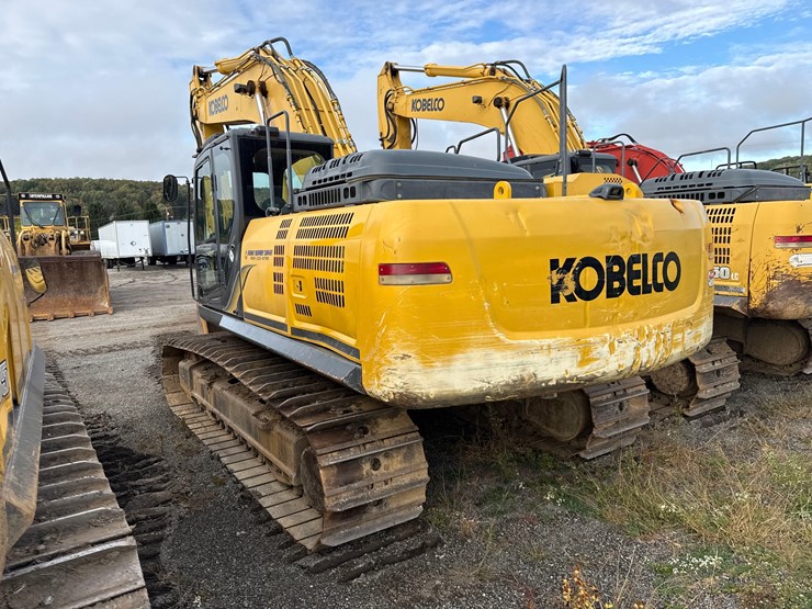 2015-kobelco-sk350-lc-9-image-4