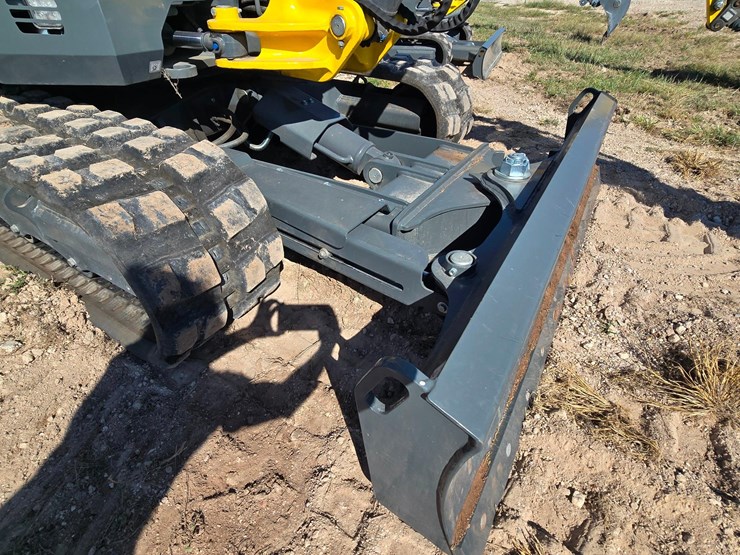 2025-wacker-neuson-ez50-zero-tail-excavator-extremely-low-hours-image-16