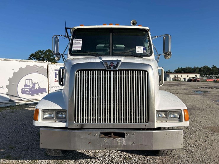 2002-western-star-4900-image-26