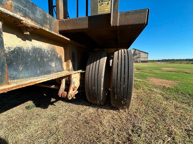 2011-magnolia-trailer-image-22