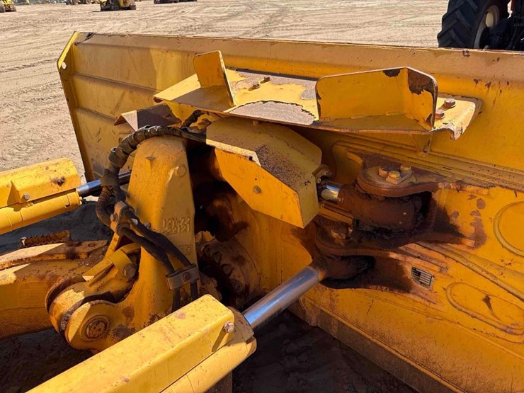 komatsu-d51pxi-24-image-21