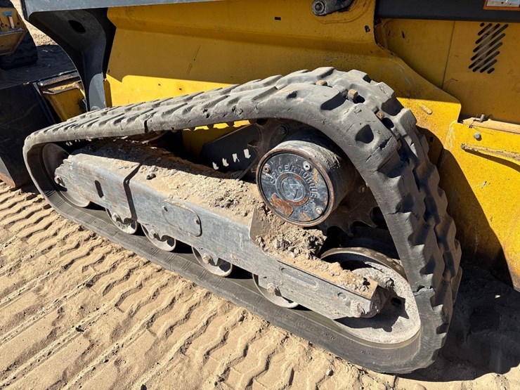 2023-deere-325g-image-9