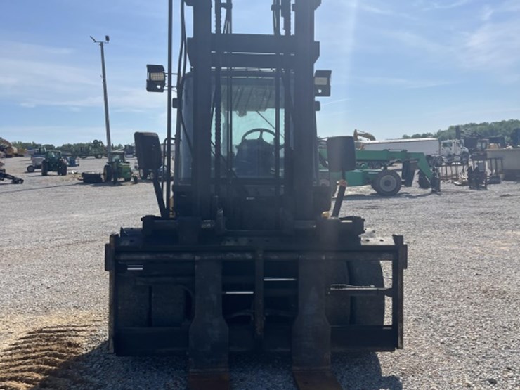 2018-hyundai-80d-9-image-8