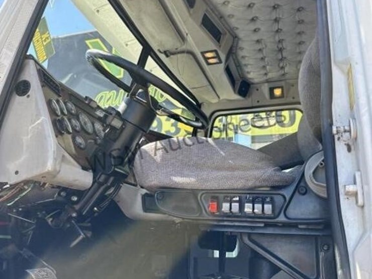 2013-western-star-4900-image-30