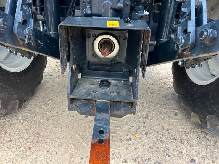 2022-new-holland-workmaster-120-image-23