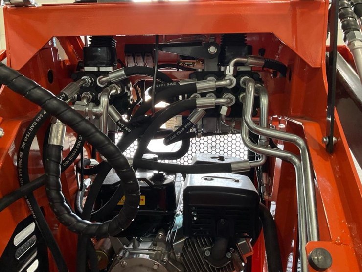 #1021-•-unused-future-ft36c-mini-skid-steer-image-26