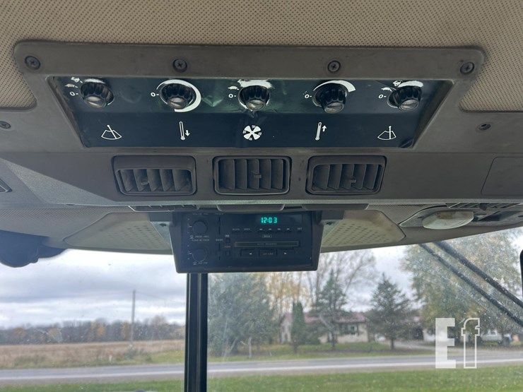 1994-john-deere-4960-image-12