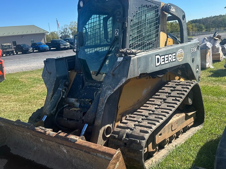 deere-333e-image-1