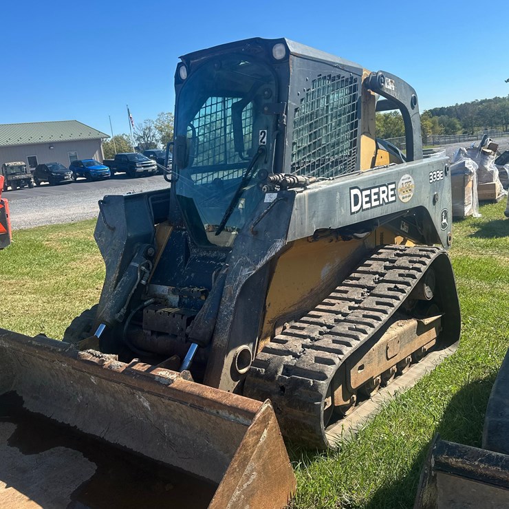 DEERE 333E