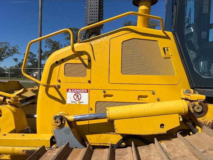 2021-komatsu-d71px-24-image-33