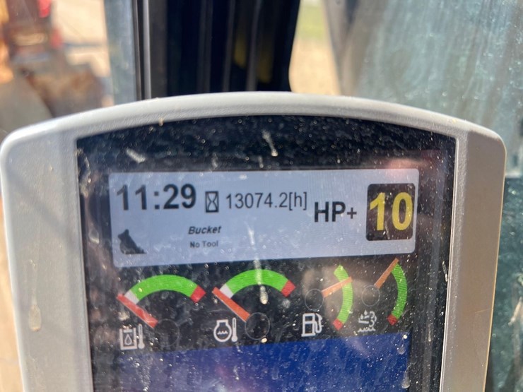 2016-caterpillar-336fl-image-40